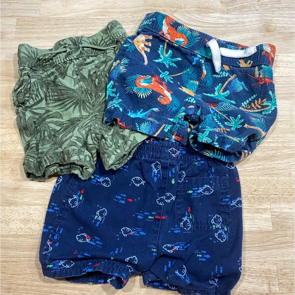 12m boys shorts - Picture 1 of 1